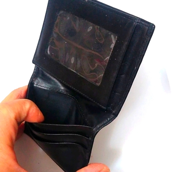 🎉HP🎉Christian Dior Black Wallet - Picture 7 of 9